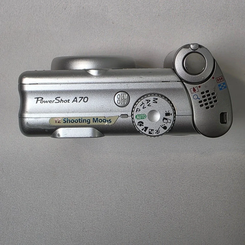 Canon PowerShot A70 Digital‎ Camera 3.2MP 3x Optical Zoom Vintage Y2K PARTS ONLY